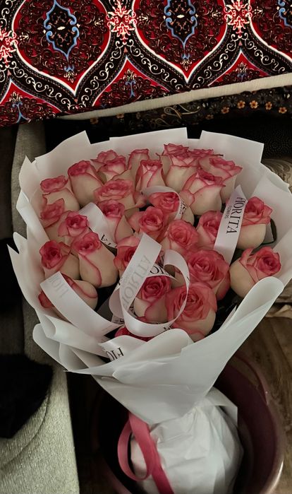Цветы свежие 25 шт