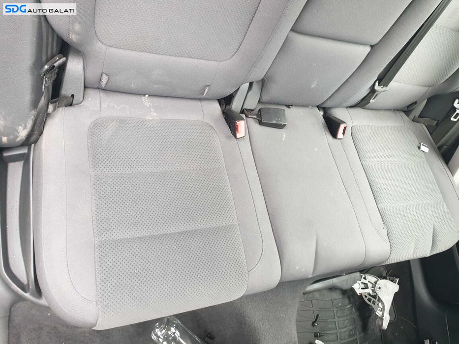 Bancheta Spate Sezut cu Spatar Textil Fara Incalzire Volkswagen Golf 5 Plus 2004 - 2008 [C1193]