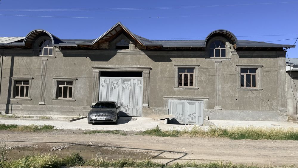 Uy sotiladi sirochna