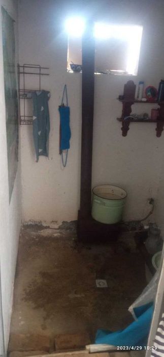 Partsez 4 xonali uy sotiladi narxi 22000  kelishamiz