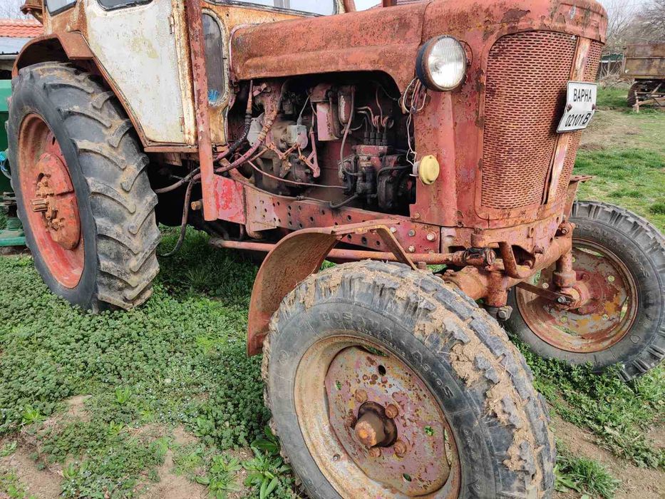 Продавам Болгар ТК80 и ЮМЗ
