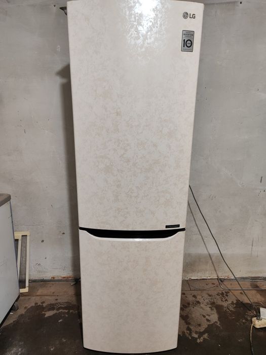 Холодильник рабочий