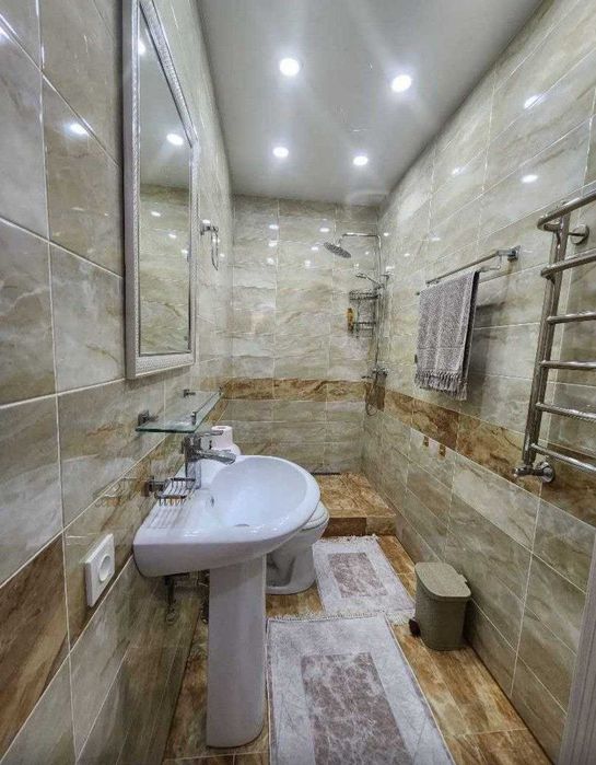 Сдаётся квартира в Яккасарайском районе**