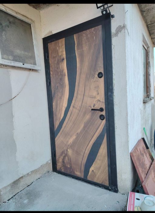 Блиндирани врати мн голям избор експресна доставка