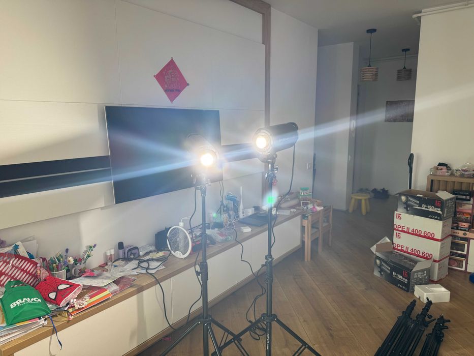 2x Lampă LED video Jinbei EF-150 – 150W COB, montură Bowens, cu telecomandă