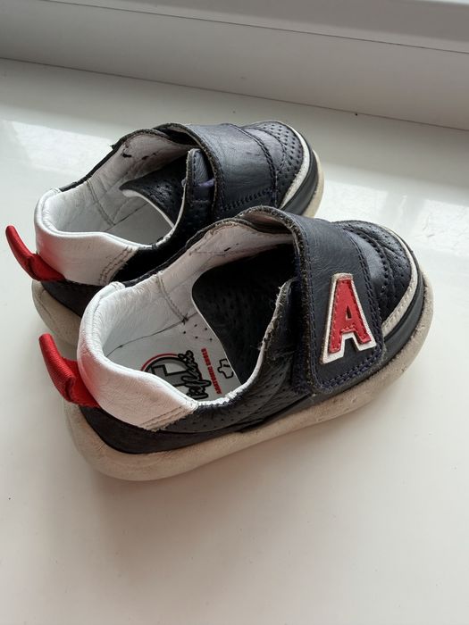 Продам обувь 20 размер