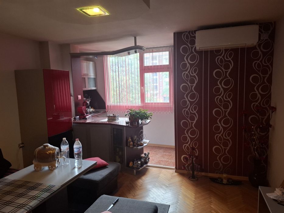 Продава се Двустаен апартамент в Казанлък - 74 кв.м за 1310 €/кв.м - Снимка #2