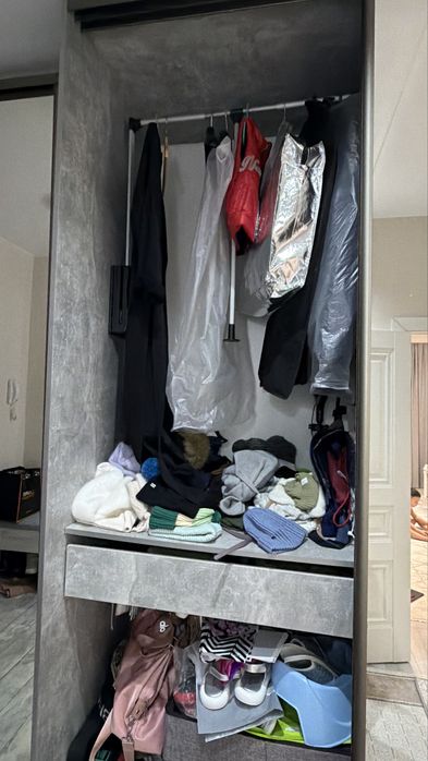 Большой шкаф с прихожкой