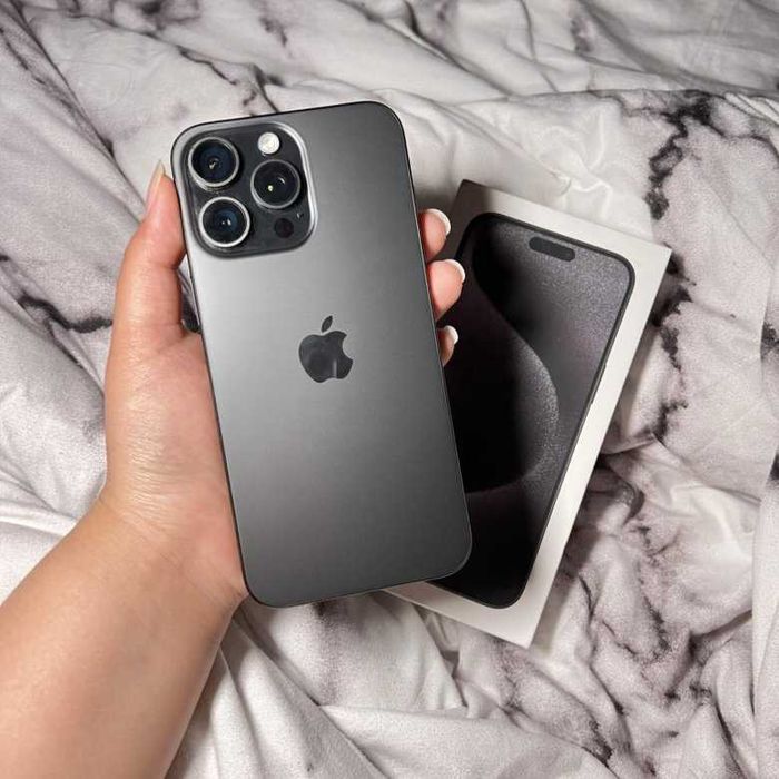 продаю айфон 15 про маск