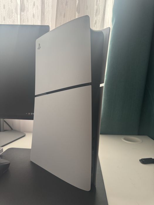Ps5 slim 825GB