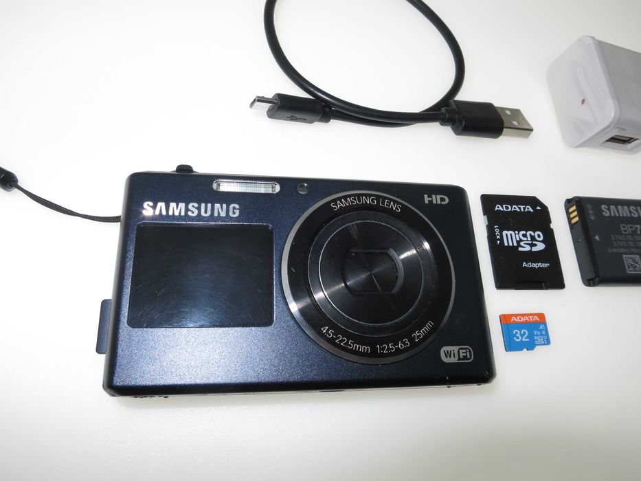 Samsung DV150F компактен фотоапарат цифрова камера със селфи екран