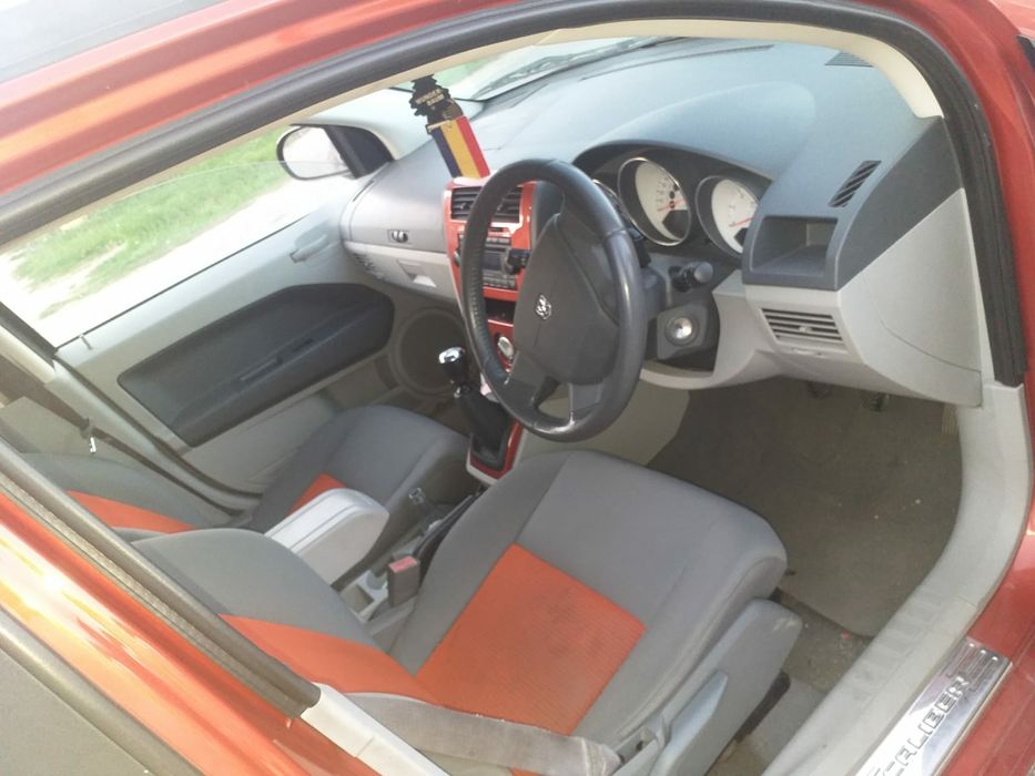 Dezmembrez dodge caliber 2.0 diesel an 2006