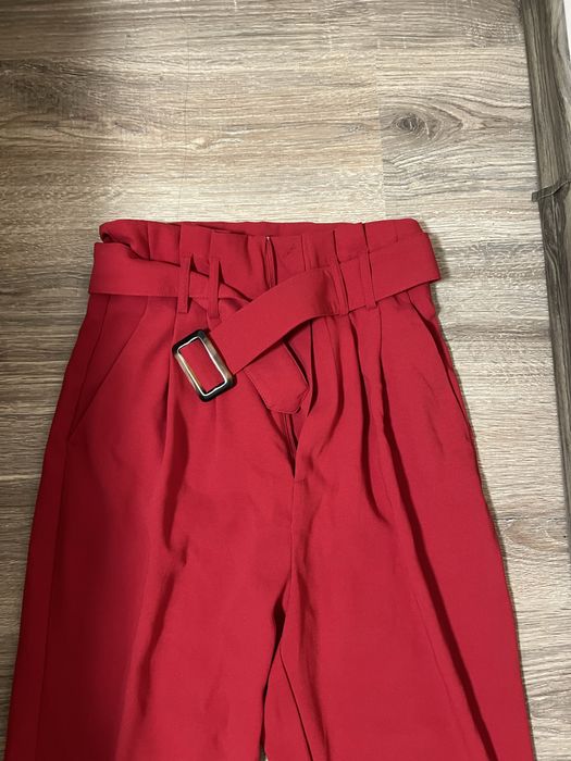 Дамски дънки и панталони