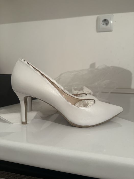 Туфли белые новые