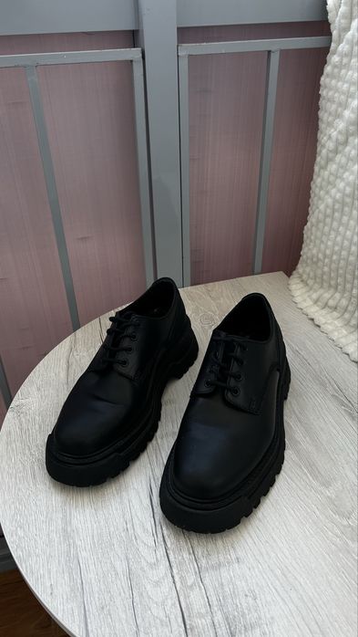 Zara Туфли черные 44