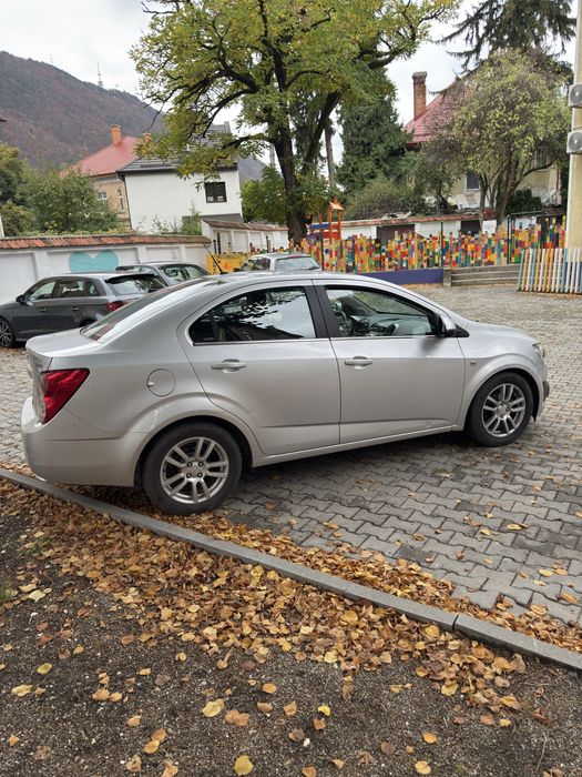 Chevrolet Aveo 2011 - impecabil - 96.000 km