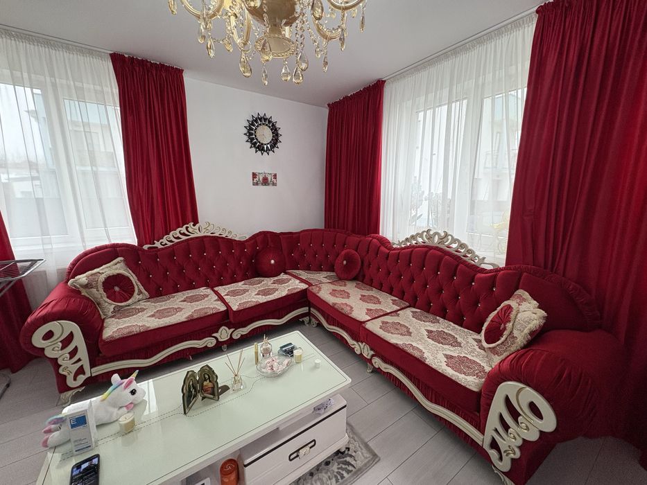 Vand coltar nou rosu.