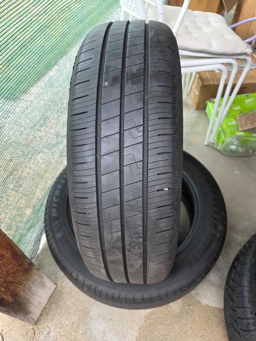 Set 4 anvelope vara 205/55/17 - 235/50/18 - 175/65/14 - 225/45/18 - 185/60/15 - 195/60/18 - 235/50/19