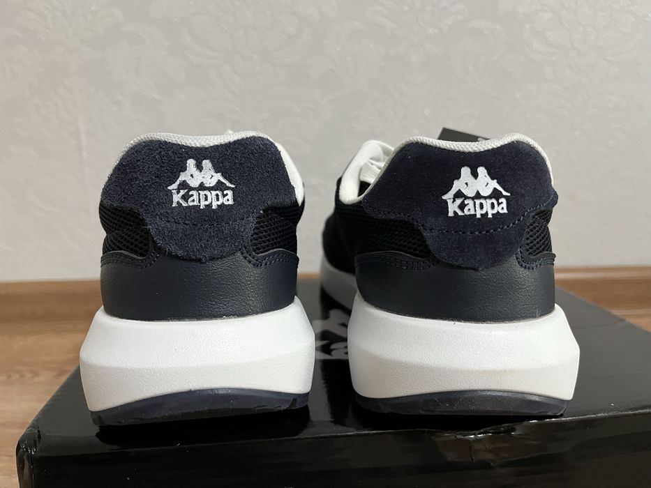 Продам крассовки размер 42