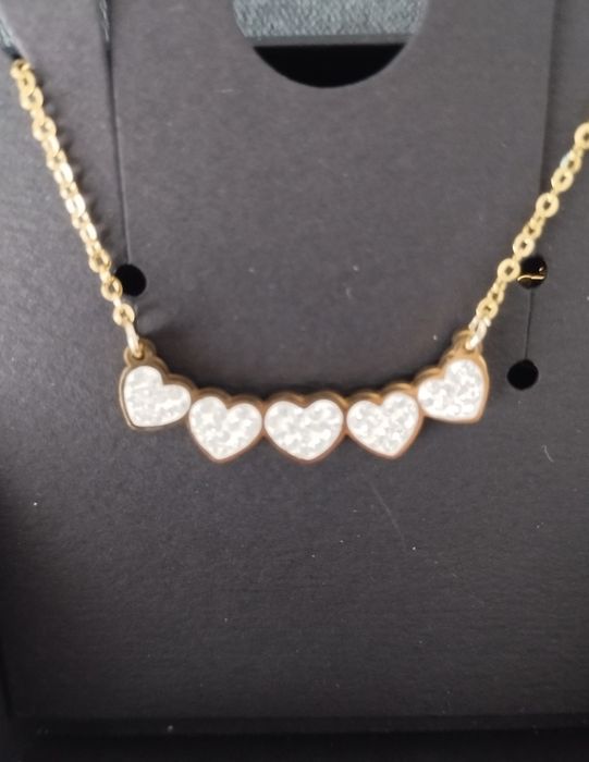 Колие от медицинска стомана