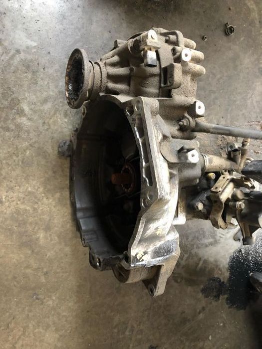 cutie viteza manuala 1.9 tdi vw golf 4  dea