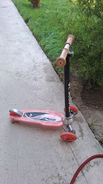 Продам детский самокат