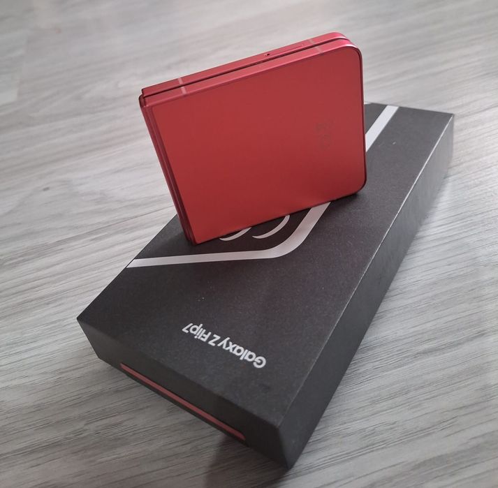 Samsung Galaxy Z Flip 7