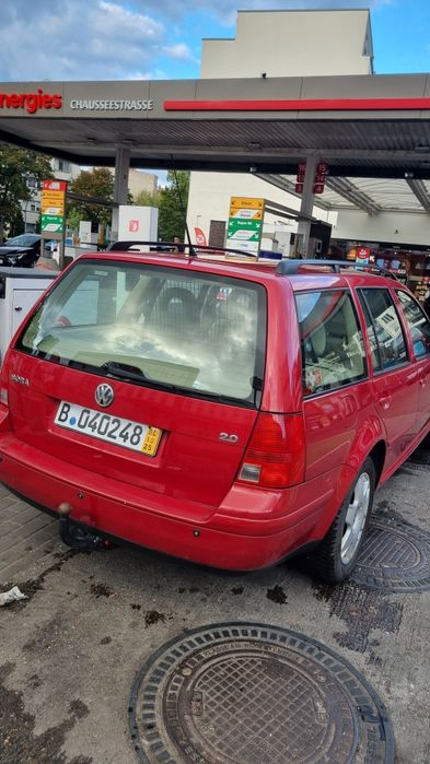 Vw bora 2.0 бензин автоматик  2000.година