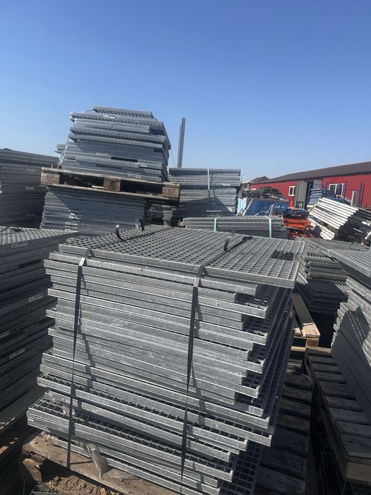 Vând grătar zincat l