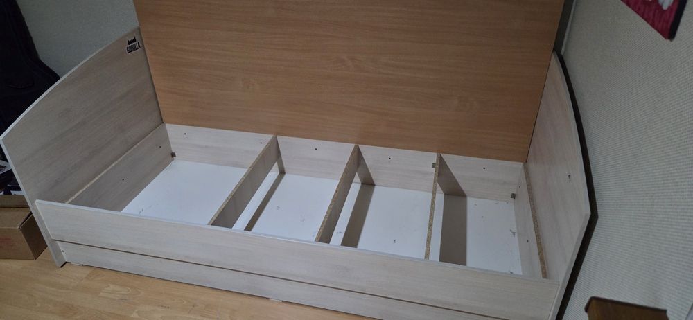 Кровать односпальная + матрас