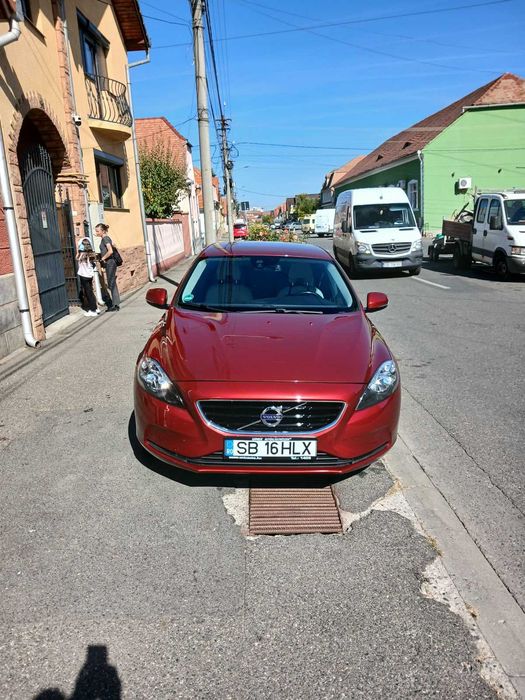 VOLVO V40 2015 — imagine 10