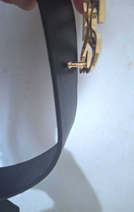 Елегантни дамски колани със скрито закопчаване