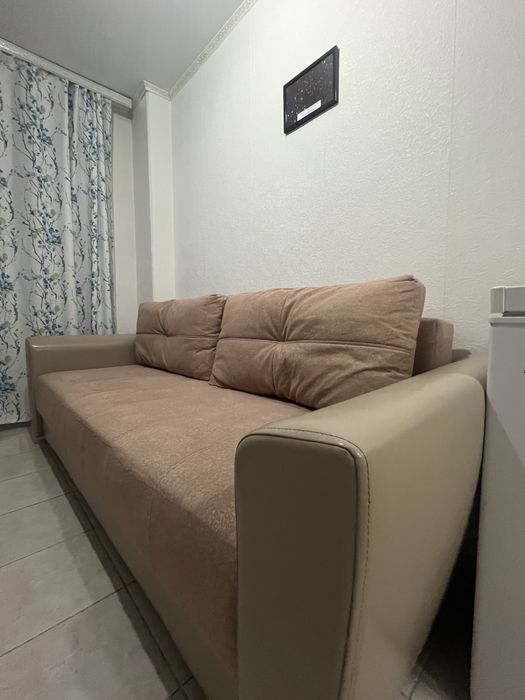 Продам диван в отличном состояний