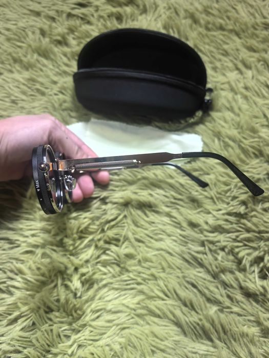 Слънчеви очила със затъмняване на стъклата