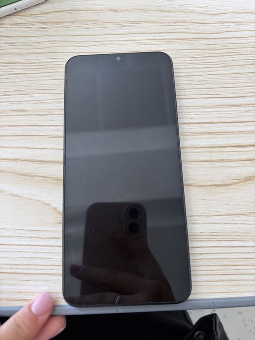 realme c 33 ,64 г