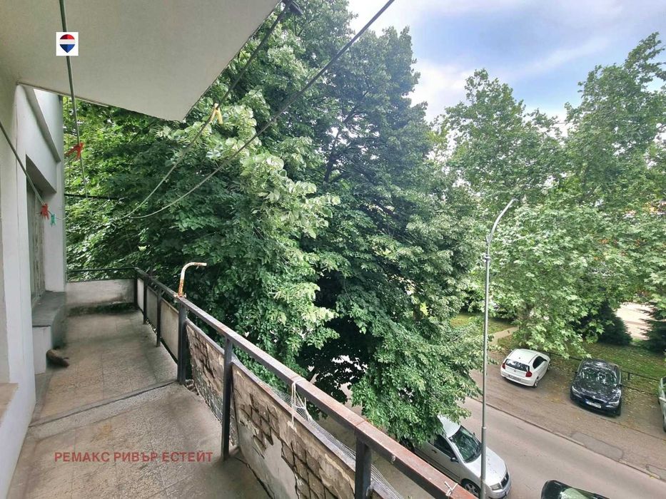 Тристаен апартамент за продажба кв. Възраждане
