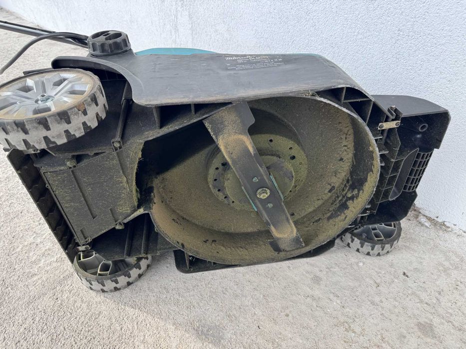 Косачка за трева - Makita 2x18V/ 36V li ion (solo)