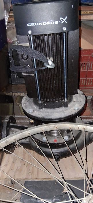 Циркулационна помпа Grundfos
LP 80-160/164 AFA-BBUE