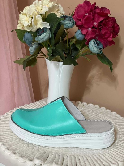 Saboti medicali piele naturala