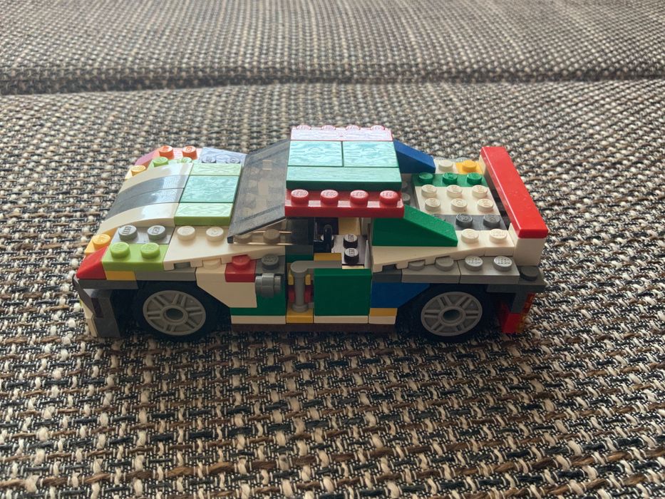 Лего играчка.                   .