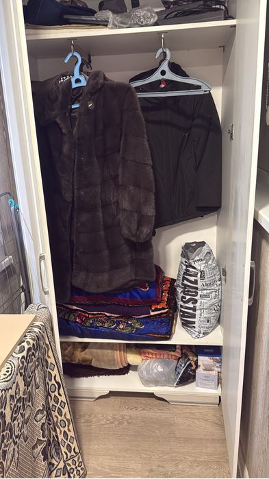 Продам плательный шкаф