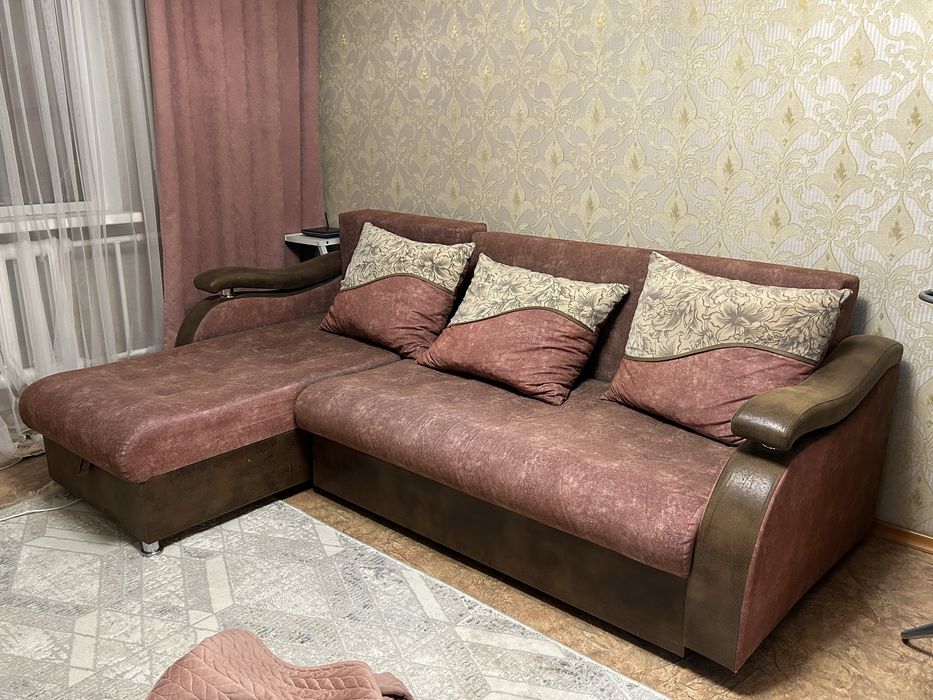 продам диван б/у