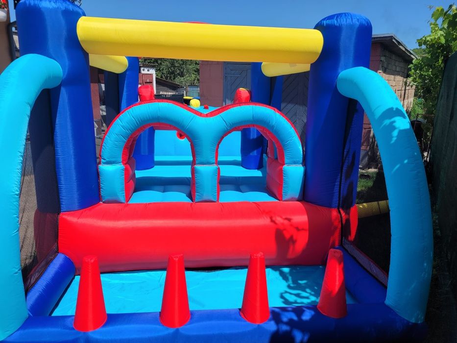 Tobogan de închiriat