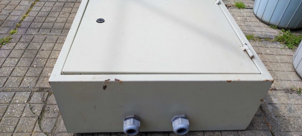 Метално разпределително ел.табло 500/500/200 mm, без монтажна плоча