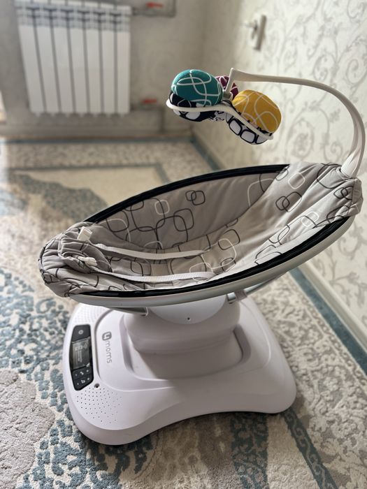 Шезлонг сатылады 4moms