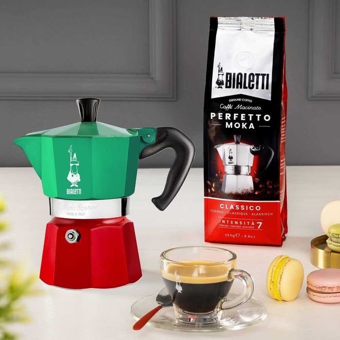 Кафеварка Bialetti Moka Express Italia Collection, 3 чаши, 130мл.