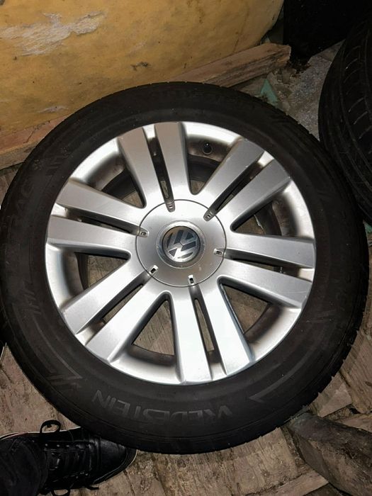 Vând jante originale Volkswagen