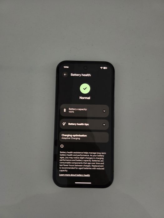 Vând Google Pixel 10a 128GB + Husă Originală Google (Fog)
