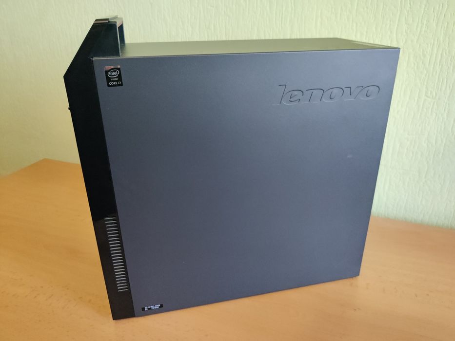 Компютър Lenovo + монитор Samsung