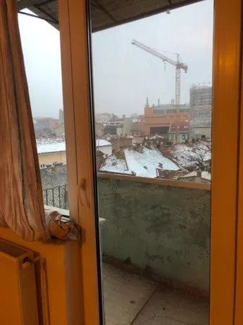 Vând   Apartament   1 Cameră  mobilat,balcon, CT  A.Saguna (saker)